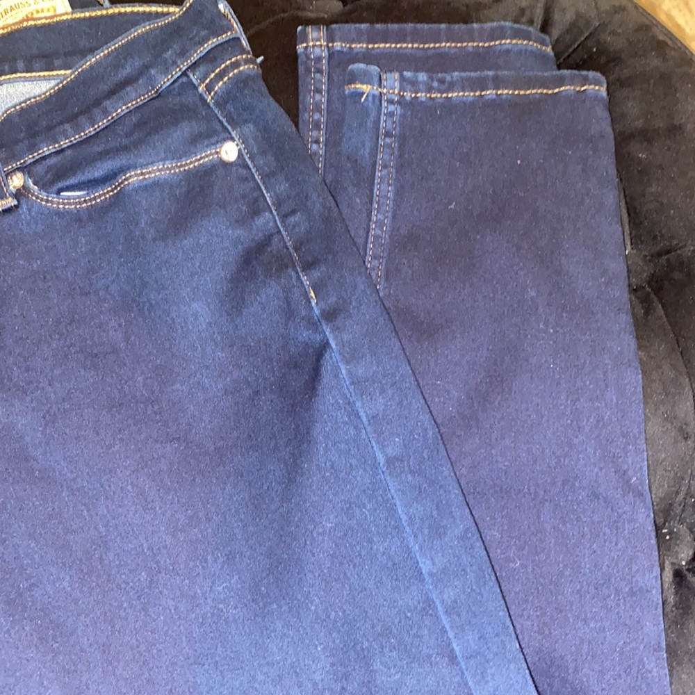 🔥DaRk BLuE like new Levi Jeans🔥 - Picture 6 of 12